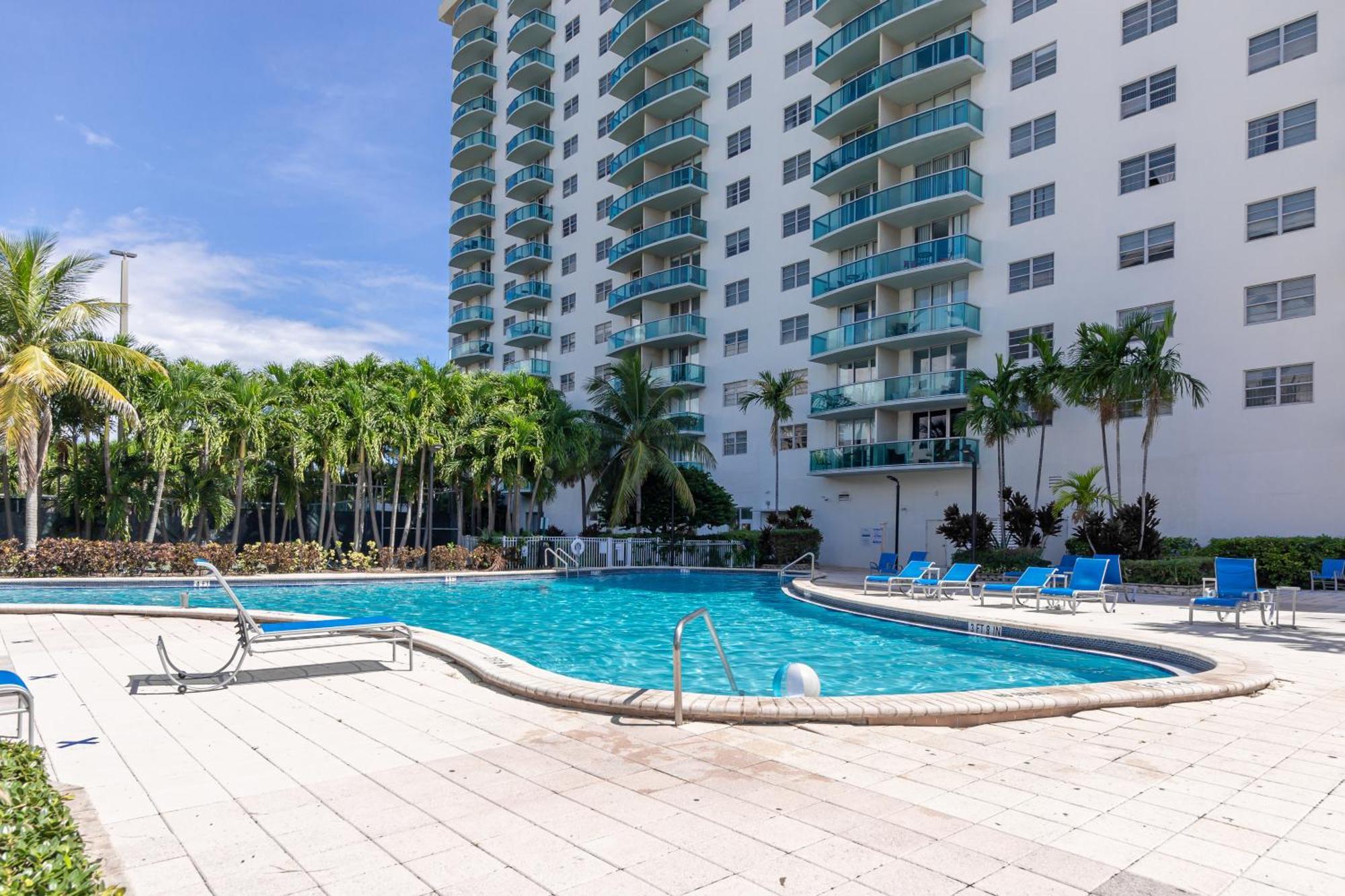 Ocean Reserve Sunny Isles Beach Ngoại thất bức ảnh